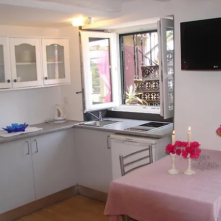 Purple Studio * Funchal (Madeira)