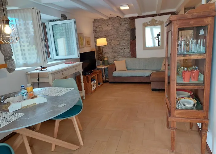 Purple Studio Apartment *