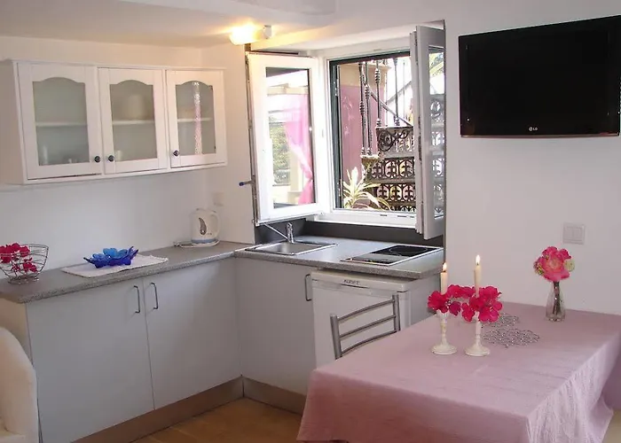 Purple Studio * Funchal (Madeira)