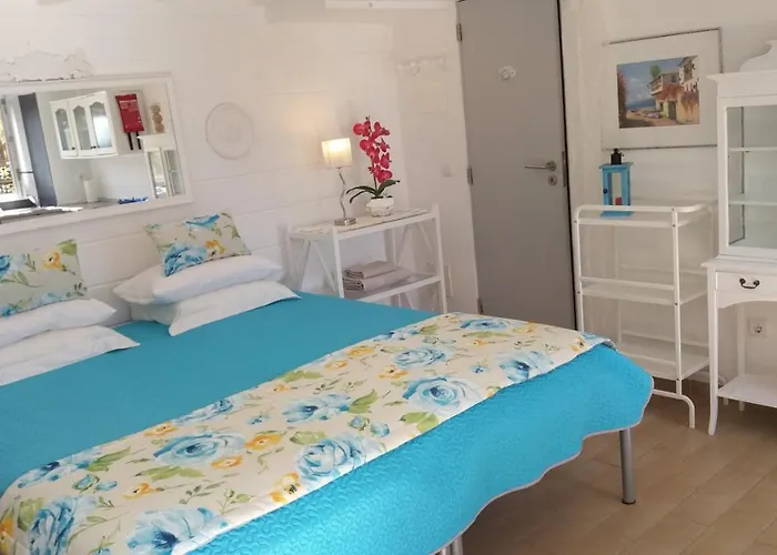 Purple Studio Apartment Funchal (Madeira)